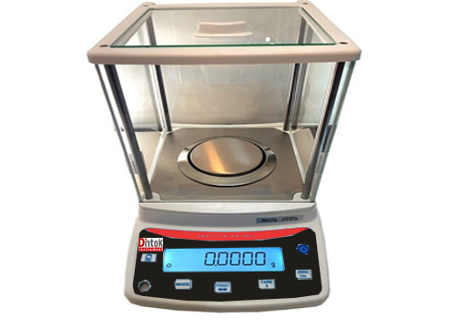  Analytical Balance 
